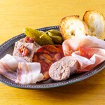 スプリングバレーブルワリー東京 - 