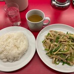 南海飯店 - 日替定食青椒肉絲ライス大