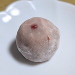 門前茶屋 箭弓の森 - 料理写真:「プレミアムいちご大福」