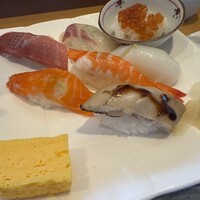 鮨 玉かがり 天ぷら 玉衣 - 