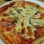 まるおか - ピザ