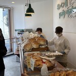 塩パン屋 パン・メゾン - 店内