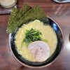 横浜家系ラーメン 幸来家 - ラーメン 醤油 脂多め 上から