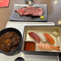 ブッフェアンドカフェ スロープサイドダイナー ザクロ - 