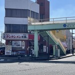 元祖ニュータンタンメン本舗 - 隣が壱発ラーメン