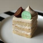パティスリー ユウ ササゲ - ショートケーキ・マロンポワール