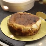 パティスリー ユウ ササゲ - ホールケーキ