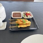 PUTAHRACSA HUA HIN - タイ風チキンサテー。