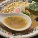 中華そば 勝本 - 節香る濃厚なWスープ