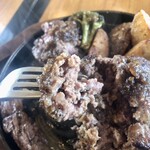 CHACO’S - 柔らかくてソースとよく絡むハンバーグ