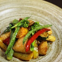 彩り野菜の温製マリネ