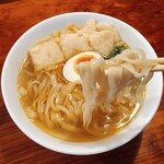浜堂ラーメン - 麺のリフトアップ