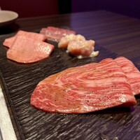 焼肉うしごろ 銀座並木通り店 - 最初の３種
