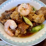 カフェ・イン・ザ・パーク - 牛肉とエビとアスパラの煮込み