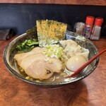煮干しらーめん 渡辺商店 - 