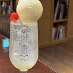うのまち珈琲店 - うのまちクリームソーダ(き) ¥800