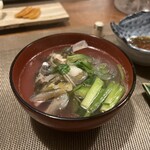日本料理ひたち野いしざき - アイナメの潮汁　セリが効いてる。