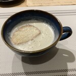 malus fantastica - <本日のポタージュ>  カリフラワーのポタージュ