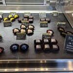 PATISSERIE KOMAKUSA - ボンボンショコラ