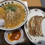 御座候たんたん - 担々麺ごまみそ　ジャンボ餃子３ケ