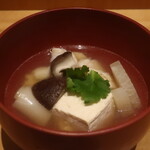 こころや - クエと豆腐椎茸酒蒸し