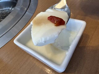 熟成和牛焼肉エイジング・ビーフ - 【2025.3.9(日)】焼肉ランチ（並盛）3,500円の杏仁豆腐