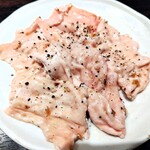 虎きよ - 豚ホルモン