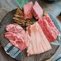 近江うし焼肉 にくTATSU 日本橋室町店 - 