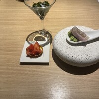 RISTORANTE IL NODO - ヨーゼさんのトマト　自家製味噌　タルト　朝捕れ若芽