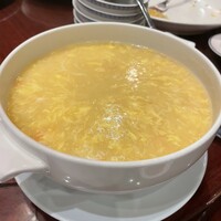 萬珍樓 本店 - 蟹肉入りコーンスープ