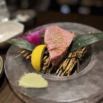 炭火焼肉 肉刺し にく式 - 肉の女王（ヒレ）