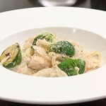 トリワイン ＰＩＫＯＳＨＨＨＵ - 芽キャベツと鶏のポトフ