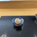 289378520 - 佐渡産アオリイカの醤油漬け　地元の蓮根の酢炊き