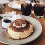 tables cook&LIVING HOUSE - 