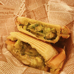 アボカドチキンサンド