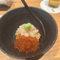築地青空三代目 大名古屋ビルヂング店 - 帆立といくらの小丼
