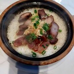 POT POT HALL - 香港式ソーセージ2種と貝柱のボウジャイ飯2200円