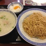 Kahin - かきソース和えそばと牛肉おかゆ（ランチ）