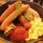 ソーセージ盛り合わせ