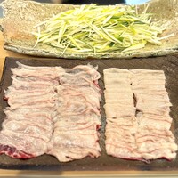 柚木元 - ・月の輪熊鍋 ロース肉、バラ肉、松本一本葱