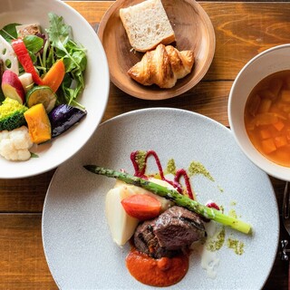 1月2日～4日までの新春特別メニューご予約受付中です！