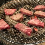 炭火焼肉 よしむね - 