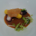 クイントカント - 4皿目：タコ、アランチーニ、ペペロンチーノヴェルデ、一皿丸ごと蛸の旨みを堪能