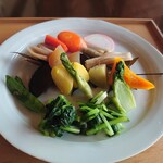 ふくべ三 - お皿が変わり,お野菜も種類豊富になり[かなり]ｳﾞｧｰｼﾞｮﾝupされましたょ((o(^∇^)o))