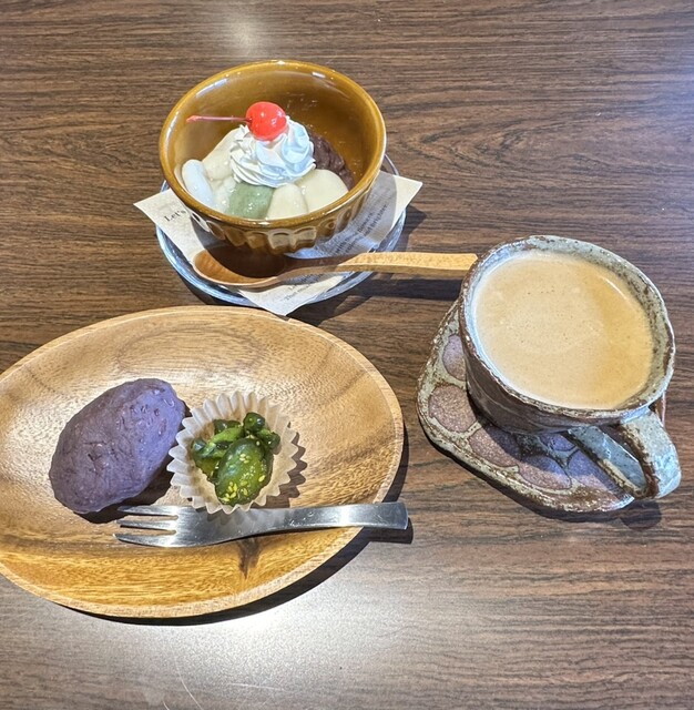 移転】Herbee Antz （ハービー アンツ） - 拓北/カフェ | 食べログ