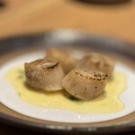 なぎさのハンバーガー - 北海道産生ホタテ貝の薪火焼き（4個）