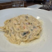 Eccomi - サーモンのクリームソース