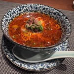 私房菜 きた川 - 麻辣麺　個人的にかなり好みの辛味とシビレでした。〆ですが、食欲増進してしまいます(^-^)v辛味好きの方におすすめです。