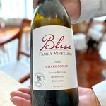 ベラ・ルーサ - カリフォルニア産のシャルドネ。 ネクタリンっぽいアロマと甘み。 果実感が強く、クリームっぽさも感じます。 コクのあるふくよかな口当たり。酸味とのバランスも良し。 濃いめのこのソースと相性がいいです。 赤は撮り忘れた。