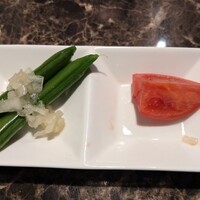 馬刺しと焼き鳥 グルマン三年坂 - お通し！熊本は野菜が美味しー！